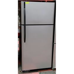 KENMORE REFRIGERATOR WITH TOP FREEZER