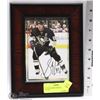 Image 1 : WOOD FRAMED SIGNED SIDNEY CROSBY