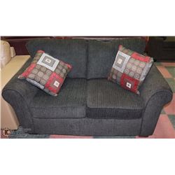 NEW BROWN FABRIC LOVESEAT WITH ACCENT CUSHIONS