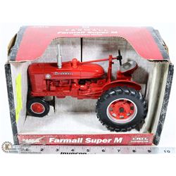 1:16 ERTL DIE CAST FARMALL SUPER M TRACTOR