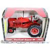 Image 1 : 1:16 ERTL DIE CAST FARMALL SUPER M TRACTOR