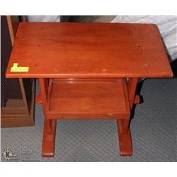 VILAS BRANDED SOLID MAPLE END TABLE WITH SHELF