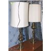 Image 1 : 2 ASSORTED BRASS LAMPS