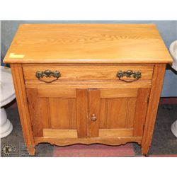 VINTAGE  WOOD CABINET W/1 DRAWER &