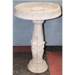 CONCRETE 2 PIECE MUSHROOM BIRD BATH 16X 22