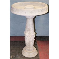 CONCRETE 2 PIECE MUSHROOM BIRD BATH 16X 22