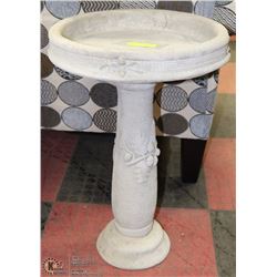CONCRETE 2 PIECE ACORN BIRD BATH 16X22
