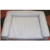 Image 1 : MEDIUM ORTHOPEDIC SOFA PET BED ,GREY