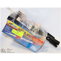 "MOONMUTT" MODEL ROCKET SET WITH LAUNCH PAD