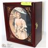 Image 1 : WOODEN PICTURE BOX