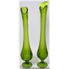 Image 1 : 2 VINTAGE ART GLASS VASES