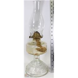 ESTATE GLASS OIL LAMP