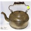 Image 1 : ESTATE VINTAGE TEA KETTLE