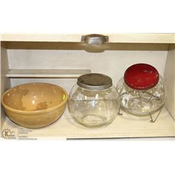 VINTAGE MEDALTA MEDICINE HAT CANADA BOWL CRACKED