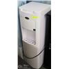 Image 1 : BLACK AND DECKER BOTTOM LOAD WATER COOLER