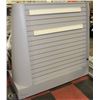Image 1 : DOUBLE SIDED SLAT WALL DISPLAY ON WHEELS