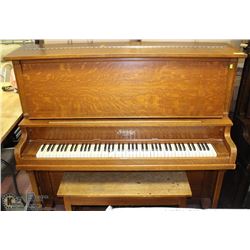 STANLEY TORONTO WOOD PIANO 59.5"X27"X55"