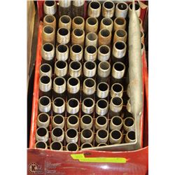 CARRYING TRAY WITH ASSORTED LENGTHS OF NIPPLES