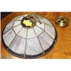 Image 1 : BLUE AND WHITE STAIN GLASS STYLE HANGING LAMP