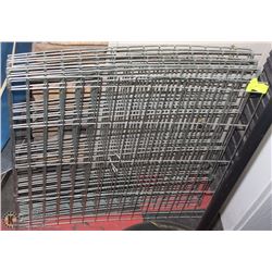METAL PET PLAYPEN/GATE
