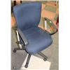 Image 1 : NEW BLUE FABRIC HYDRAULIC LIFT OFFICE CHAIR