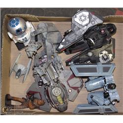 BOX OF STAR WARS FIGURES