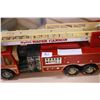 Image 2 : VINTAGE METAL FIRE TRUCK