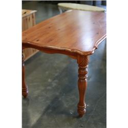 MAPLE DINING TABLE