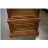 Image 2 : ILLUMINATED OAK DISPLAY CASE