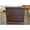 Image 1 : FOUR FOOT VINYL RETRO BAR UNIT
