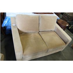 MODERN PILLOW BACK COUCH POTATOE LOVESEAT