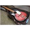 Image 3 : ACOUSTIC GUITAR AND CASE