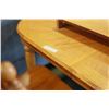 Image 2 : OAK DINING TABLE WITH LEAF AND FOUR CHAIRS