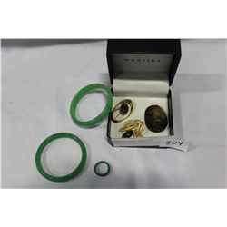 TRAY OF JADE JEWELLRY