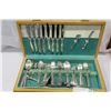 Image 2 : CUTLERY CANTEEN WITH CONTENTS