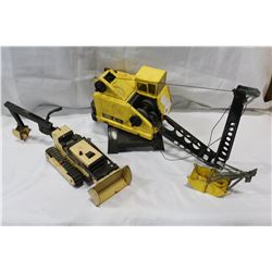 TWO VINTAGE TONKA TOYS