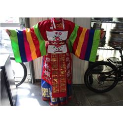 TRADITIONAL KOREAN DRESS