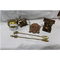 VINTAGE BRASS DESK LAMP METAL DECORATIONS AND WALL MASK