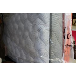 NEW SEALED IN BAG QUEENSIZE SEALY HARP MATTRESS, RETAIL 899