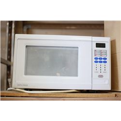 DIPLOMAT MICROWAVE