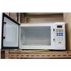 Image 2 : DIPLOMAT MICROWAVE