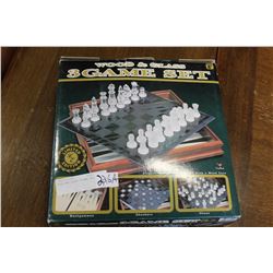 WOOD AND GLASS 8-GAME SET