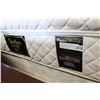 Image 2 : QUEENSIZE BARLOW POSTURE POCKET PILLOW TOP BOX AND MATTRESS