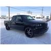 Image 2 : FRIDAY NIGHT! 2001 CHEVROLET SILVERADO 1500 2X4 TRUCK