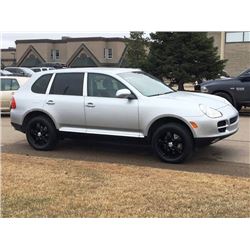 2004 PORSCHE CAYENNE S 4-DOOR