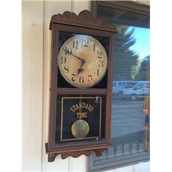 New Haven Clock Co. Country Store Regulator Clock