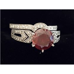 14kt Gold Ladies Red Diamond Ring