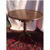 Image 3 : Antique Tilt Top Table