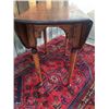 Image 2 : Antique Country Queen Anne Drop Leaf Table
