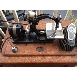 Vintage Willcox and Gibbs Sewing Maching